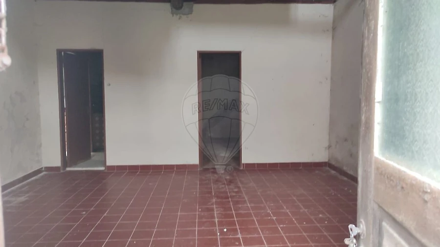 Moradia T3 para Venda em São Bartolomeu dos Galegos e Moledo Foto 2