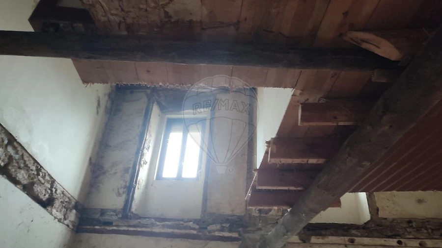 Moradia T3 para Venda em São Bartolomeu dos Galegos e Moledo Foto 9