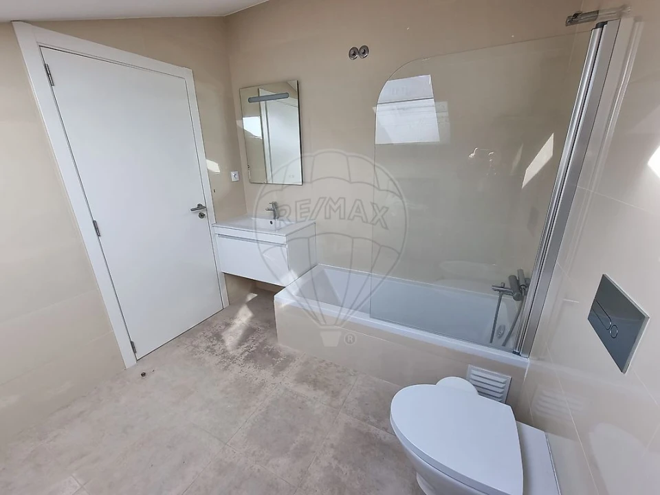Apartamento T1 para Venda em Campolide Foto 9