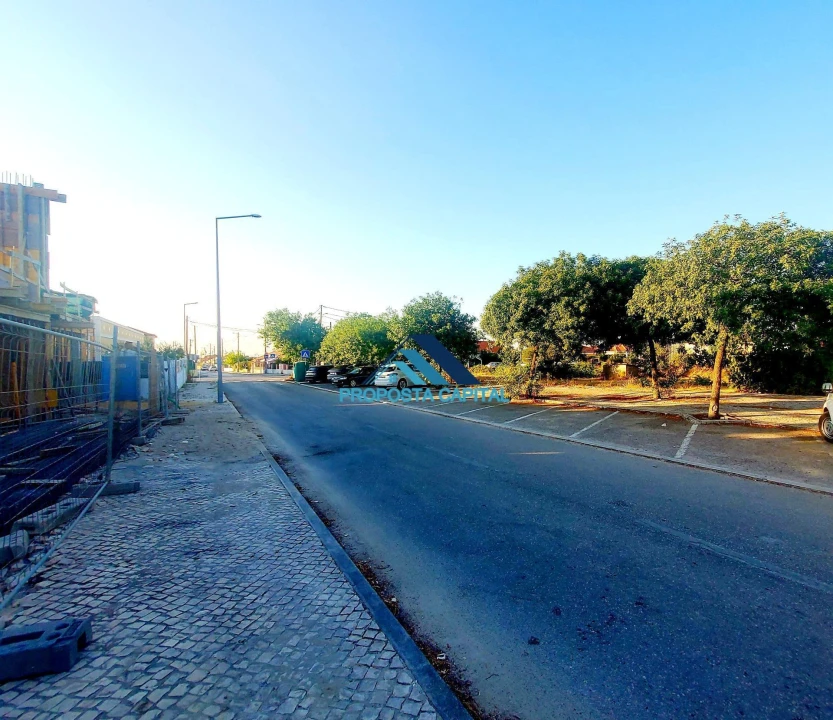 Moradia T5 para Venda em União das Freguesias de Setúbal Foto 42