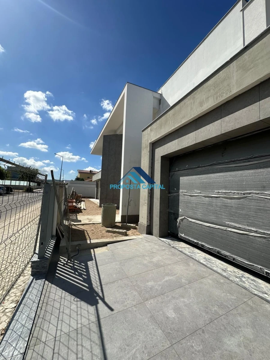 Moradia T5 para Venda em União das Freguesias de Setúbal Foto 36