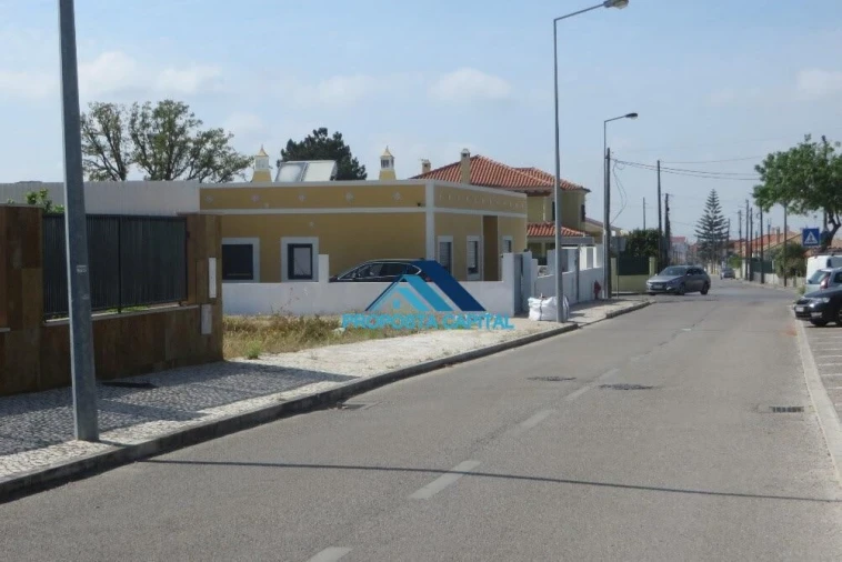 Moradia T5 para Venda em União das Freguesias de Setúbal Foto 43