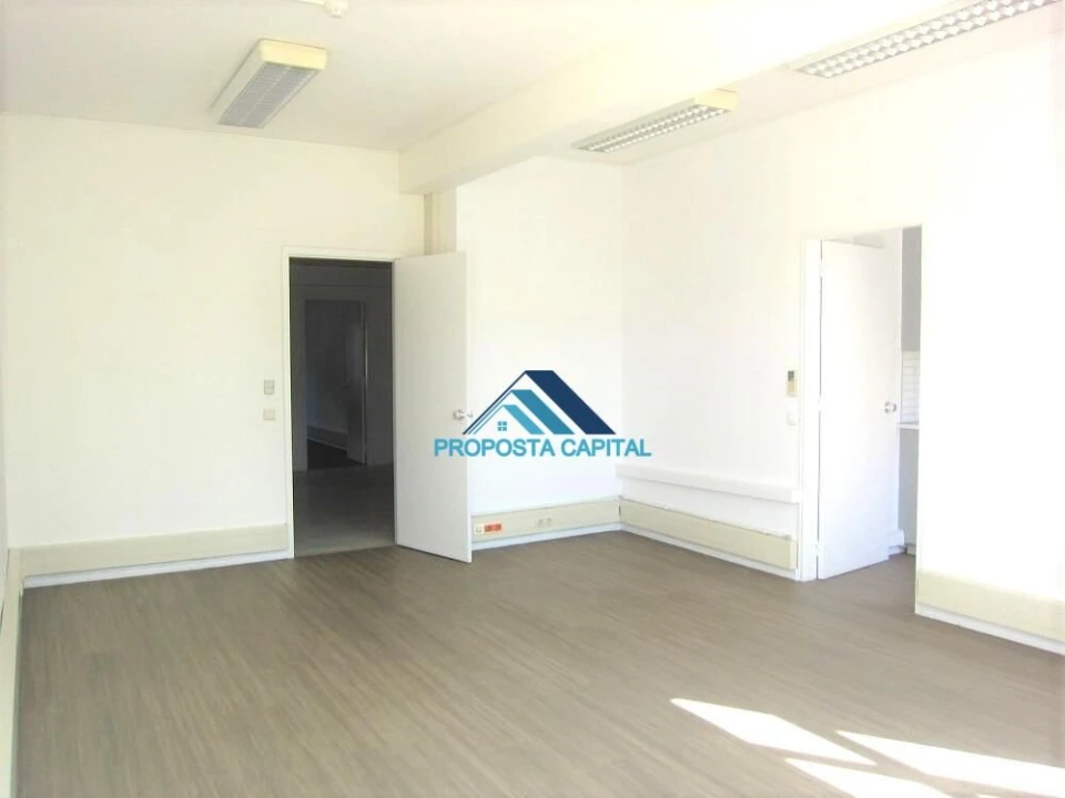 Escritório para Arrendamento em Avenidas Novas Foto 10