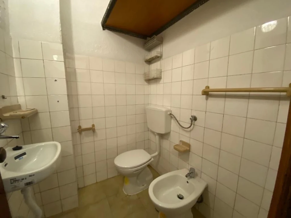 Armazém para Arrendamento em Santa Clara Foto 4