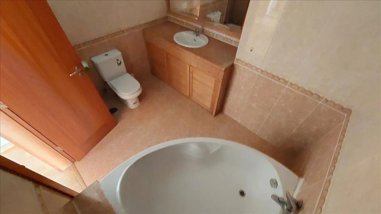 Apartamento T3 para Venda em Agualva e Mira-Sintra Foto 22