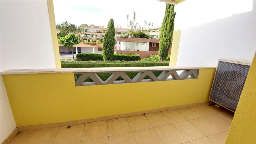 Apartamento T3 para Venda em Agualva e Mira-Sintra Foto 11