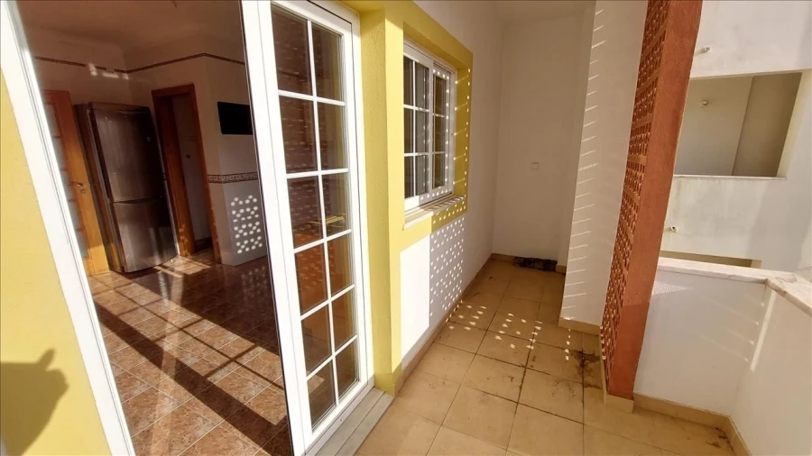 Apartamento T3 para Venda em Agualva e Mira-Sintra Foto 12