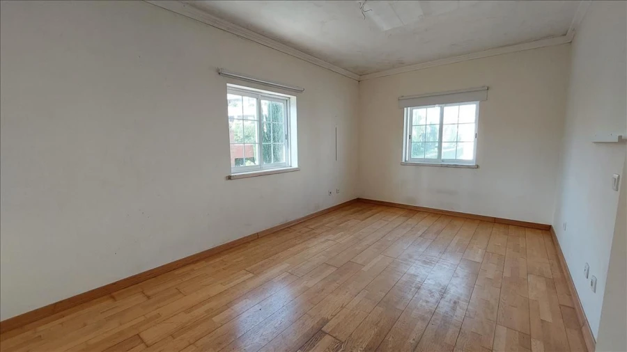 Apartamento T3 para Venda em Agualva e Mira-Sintra Foto 14