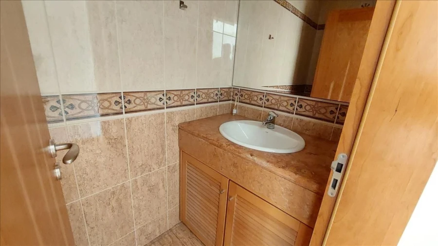 Apartamento T3 para Venda em Agualva e Mira-Sintra Foto 21