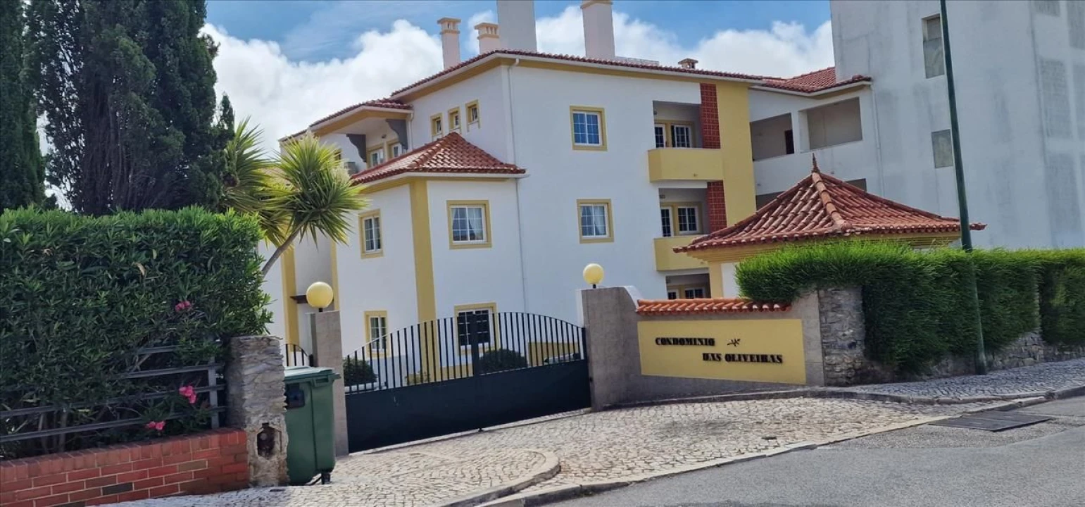 Apartamento T3 para Venda em Agualva e Mira-Sintra Foto 3