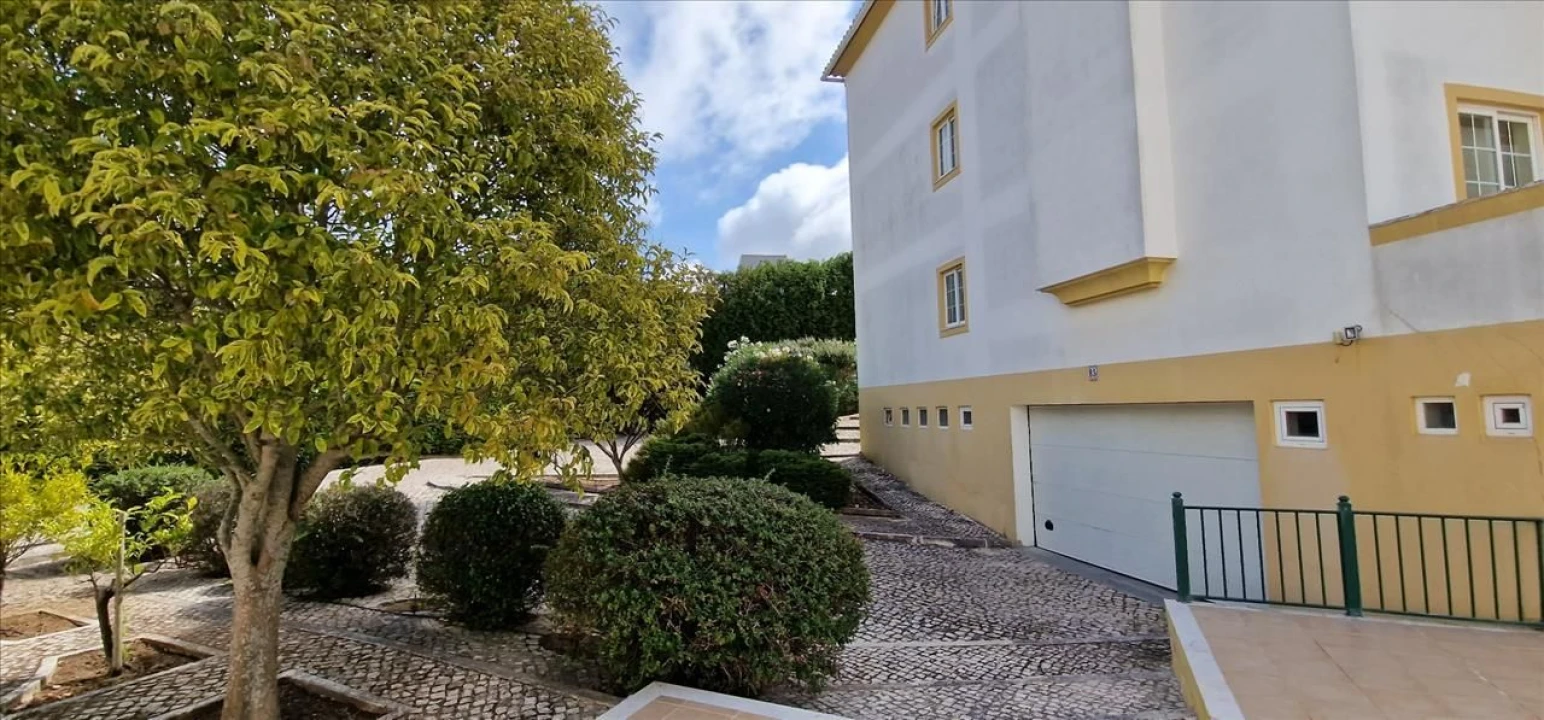 Apartamento T3 para Venda em Agualva e Mira-Sintra Foto 6