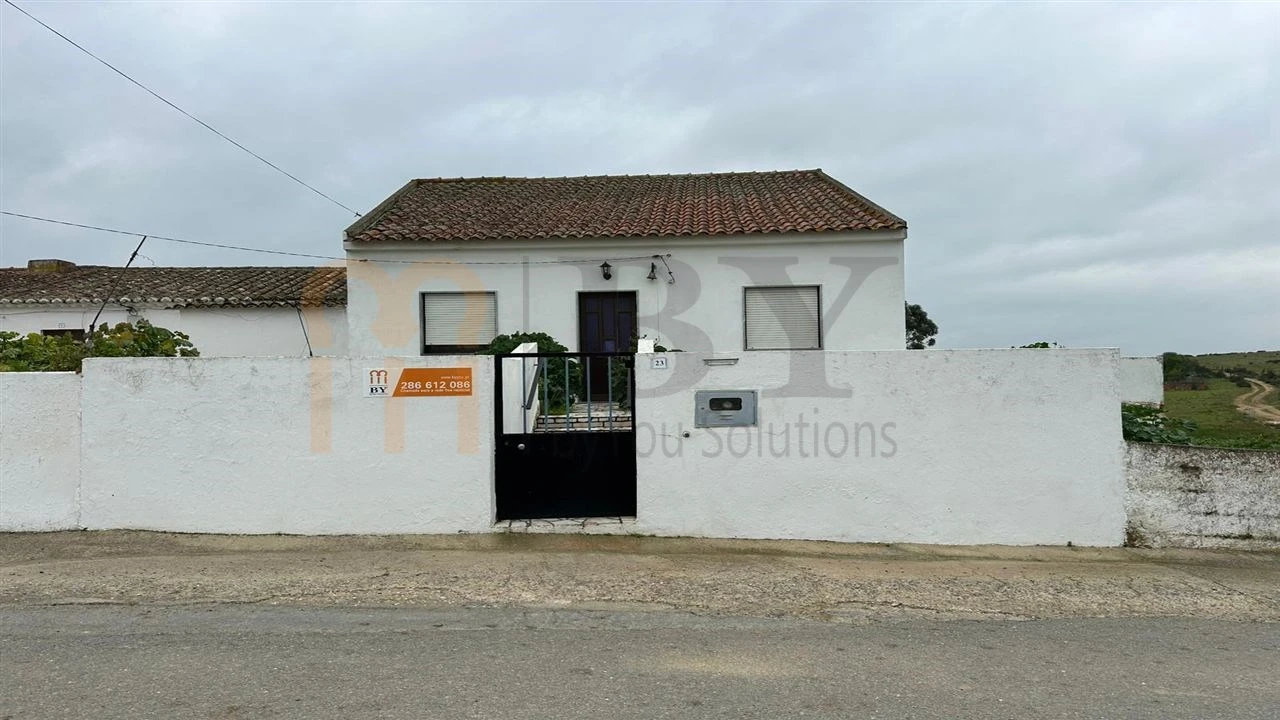 Moradia T2 para Venda em São Miguel do Pinheiro, São Pedro de Solis, São Sebastião dos Carros Foto 1