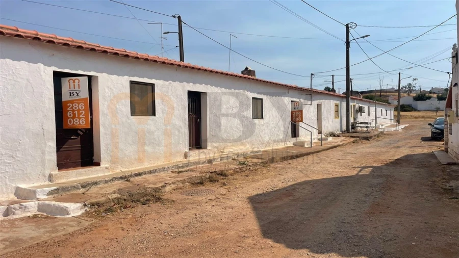 Moradia T5 para Venda em Corte do Pinto Foto 5