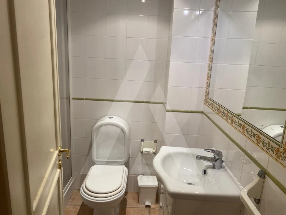 Apartamento T2 para Arrendamento em Quarteira Foto 10