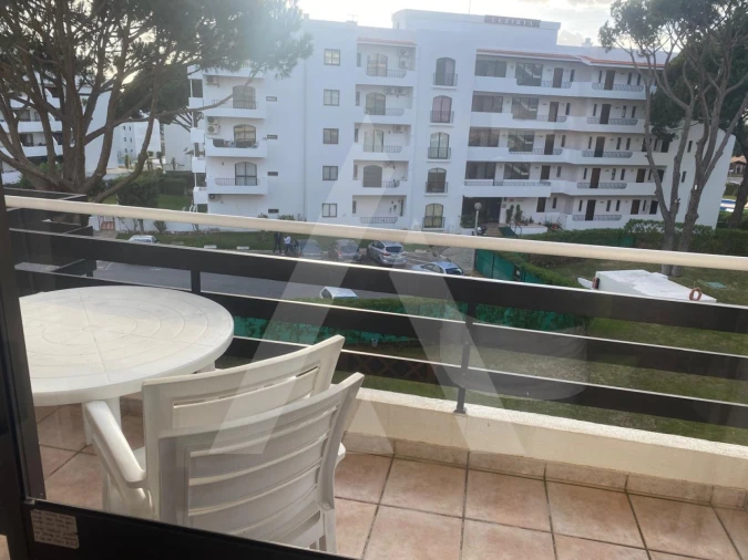 Apartamento T2 para Arrendamento em Quarteira Foto 3