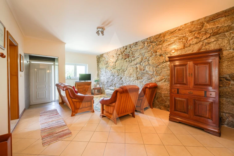 Quinta T3 para Venda em Couto de Esteves Foto 4