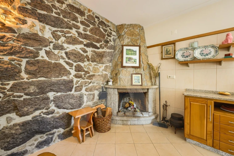 Quinta T3 para Venda em Couto de Esteves Foto 18