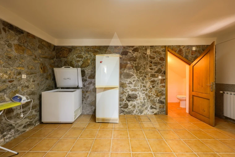 Quinta T3 para Venda em Couto de Esteves Foto 45