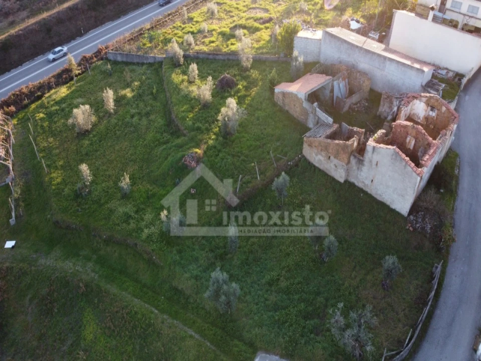 Moradia T3 para Venda em Pedrogão Grande Foto 1