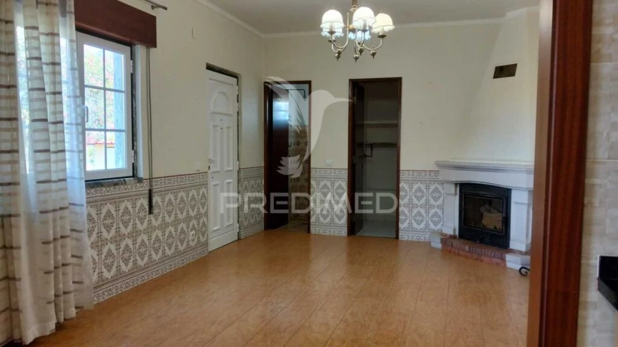 Moradia T4 para Venda em Casével e Vaqueiros Foto 16