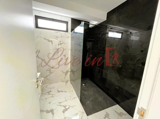 Terreno para Venda em Caniço Foto 10