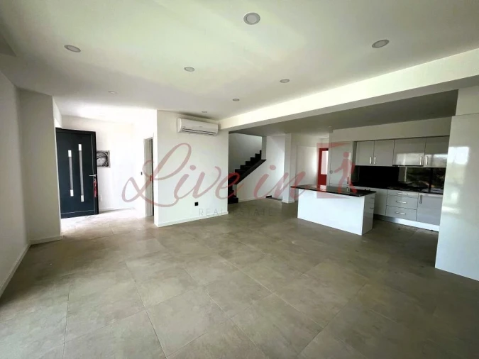 Terreno para Venda em Caniço Foto 6