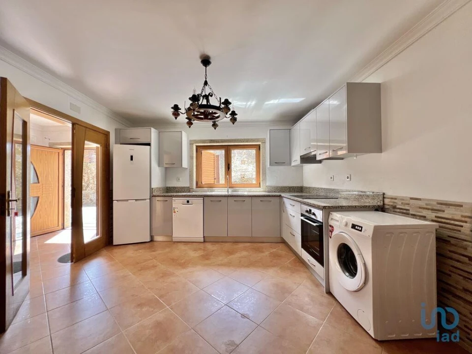 Moradia T1 para Venda em Sernancelhe e Sarzeda Foto 3