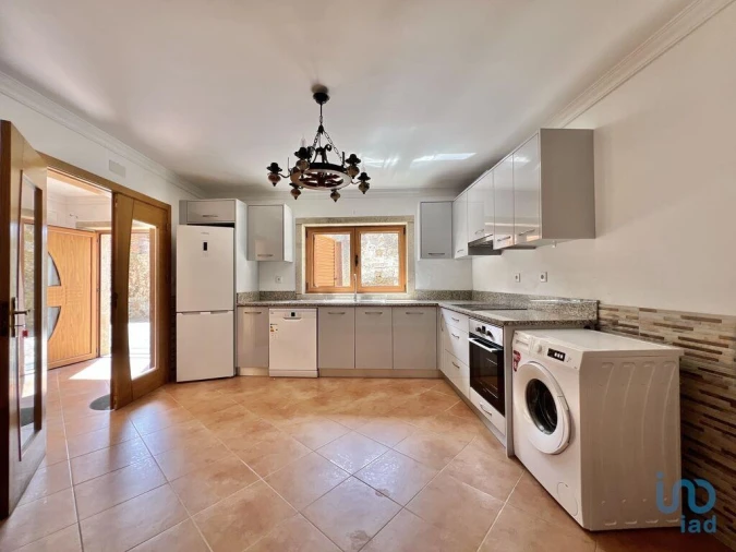Moradia T1 para Venda em Sernancelhe e Sarzeda Foto 3