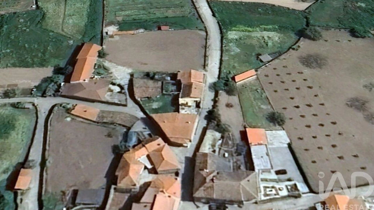 Moradia T1 para Venda em Sernancelhe e Sarzeda Foto 21