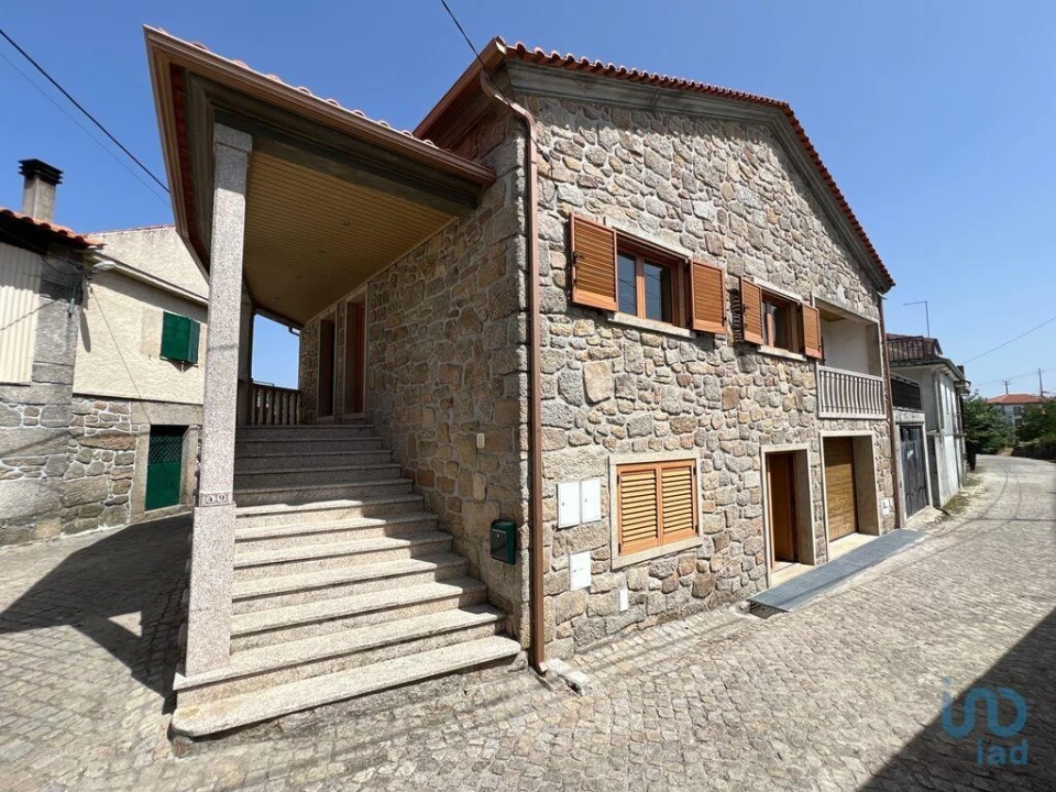 Moradia T1 para Venda em Sernancelhe e Sarzeda Foto 1