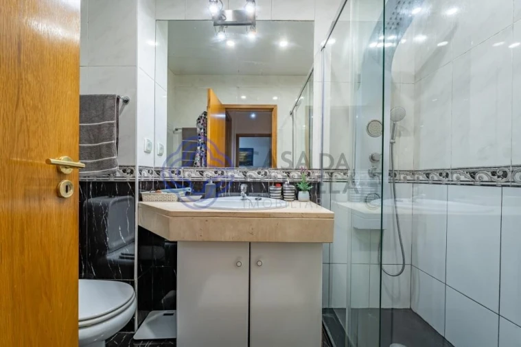 Apartamento T3 para Venda em Madalena Foto 25