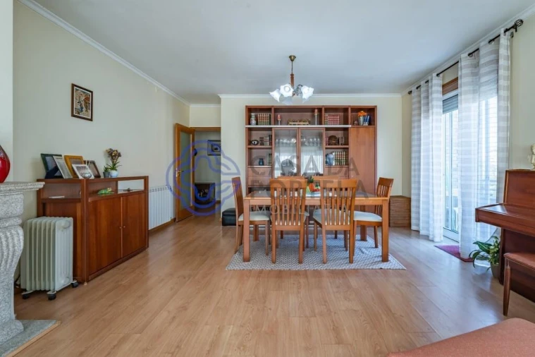 Apartamento T3 para Venda em Madalena Foto 5