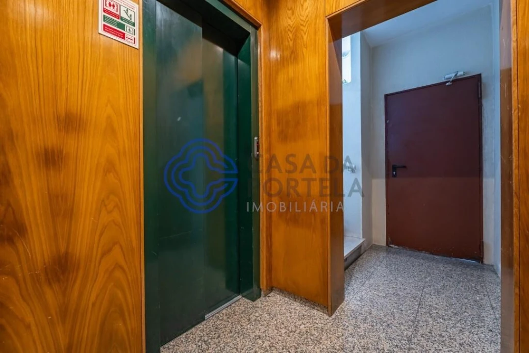 Apartamento T3 para Venda em Madalena Foto 2