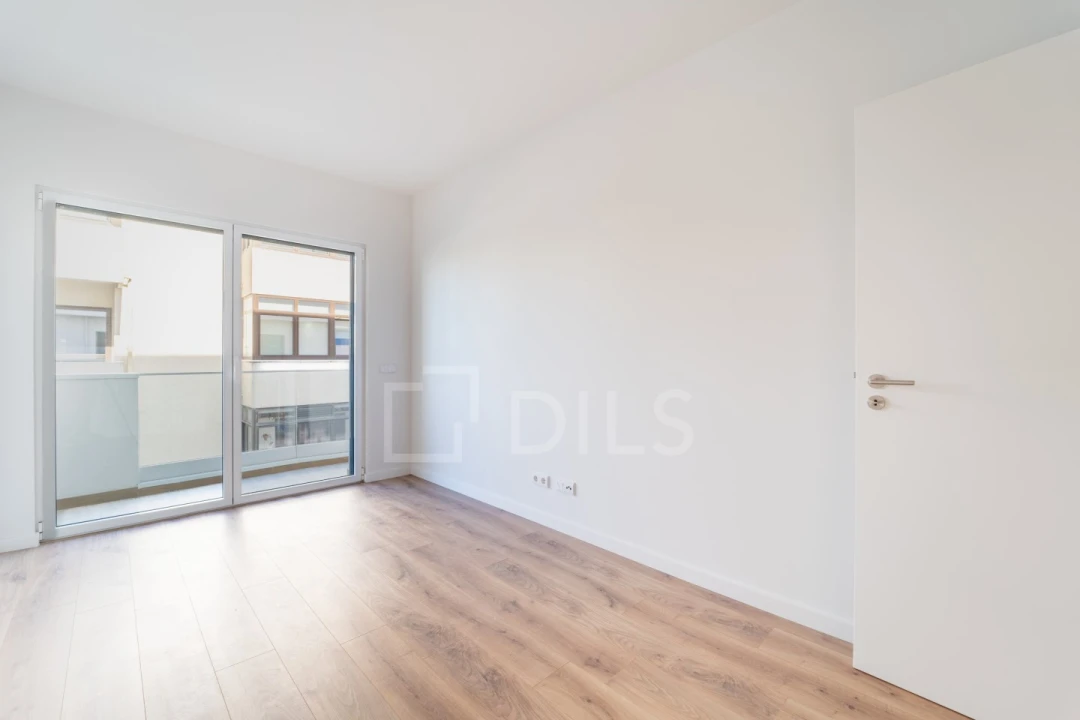 Apartamento T3 para Venda em Ramalde Foto 4