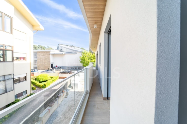 Apartamento T3 para Venda em Ramalde Foto 6