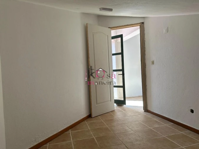 Prédio para Venda em Sines Foto 29