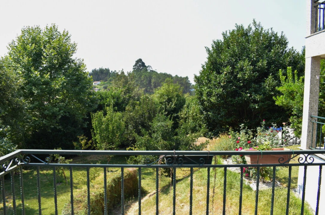 Moradia T3 para Venda em Rossas Foto 63