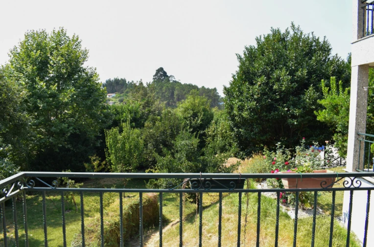 Moradia T3 para Venda em Rossas Foto 63