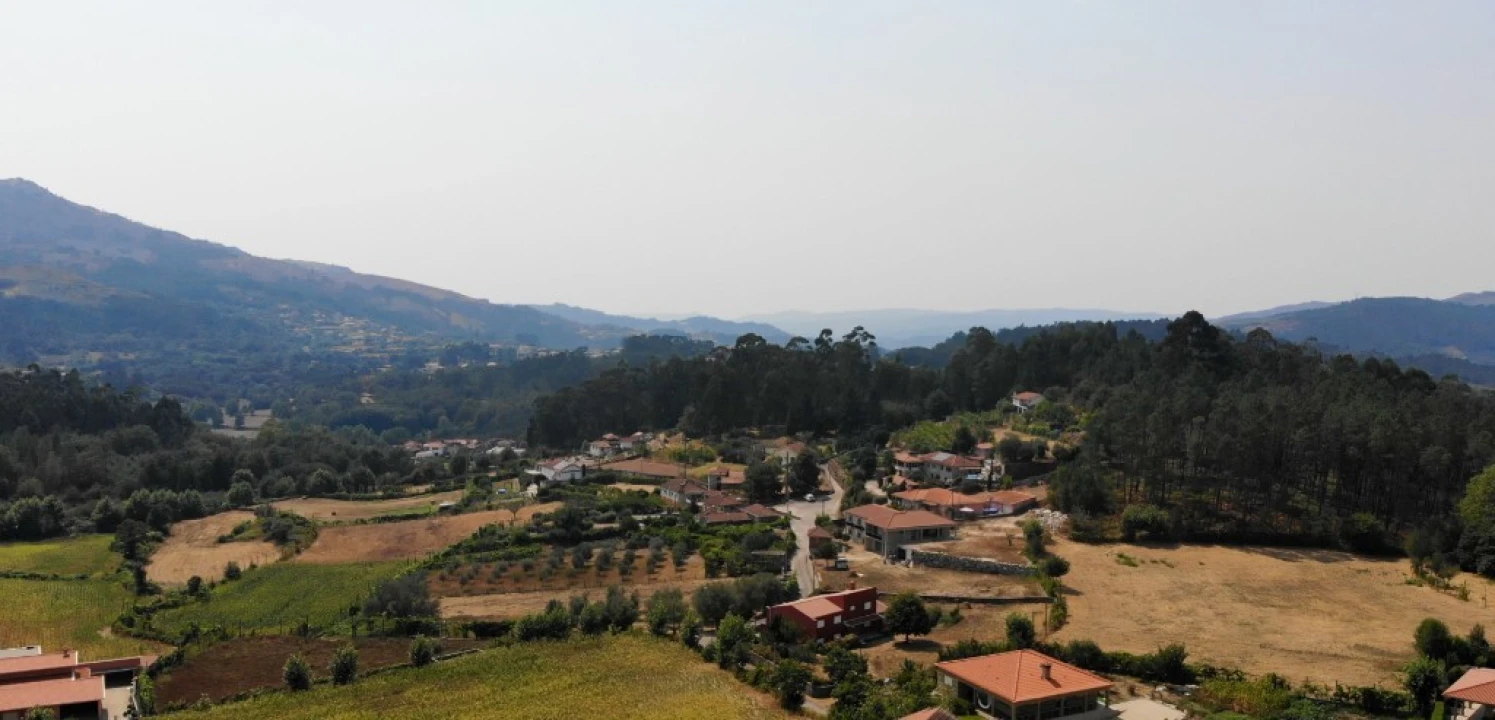 Moradia T3 para Venda em Rossas Foto 71