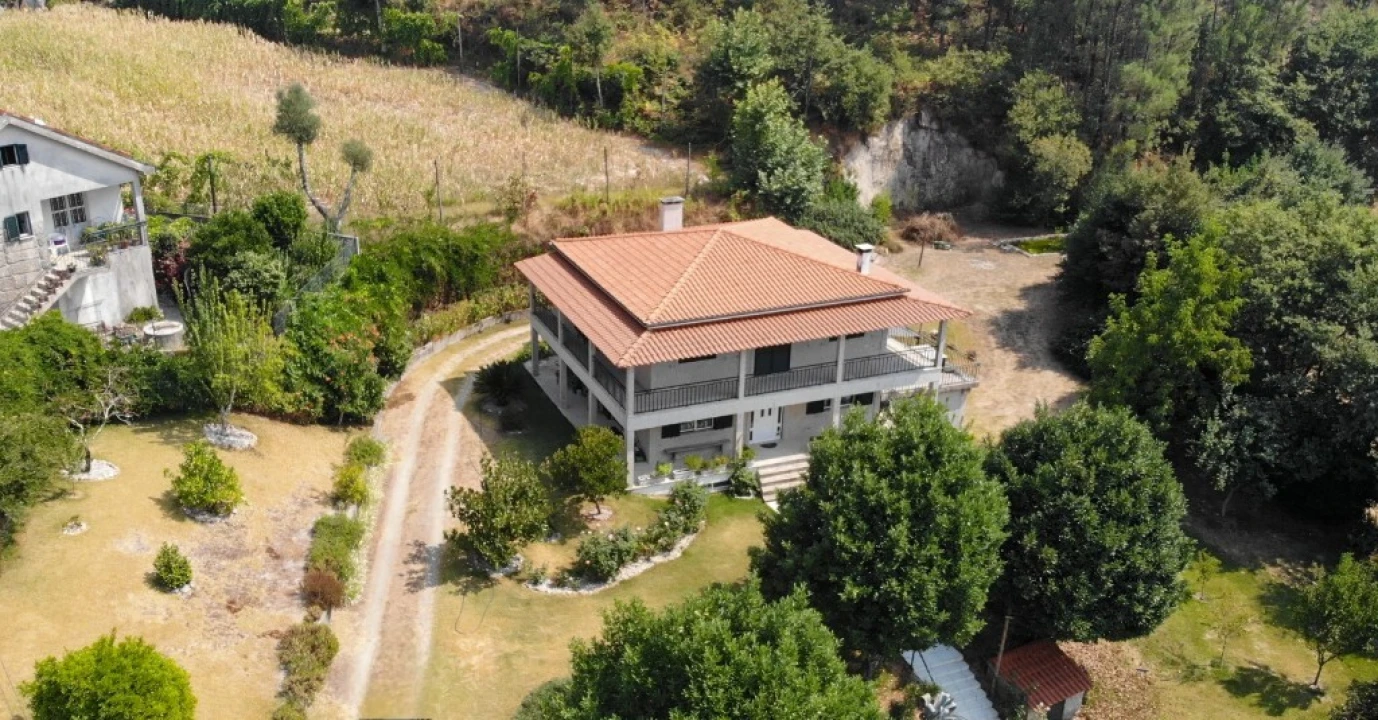 Moradia T3 para Venda em Rossas Foto 64