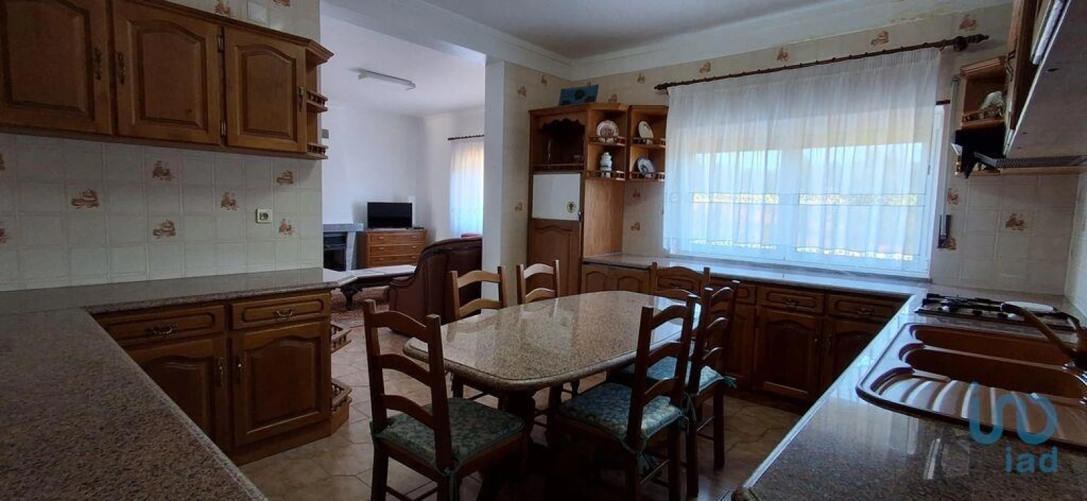 Moradia T4 para Venda em Orvalho Foto 8