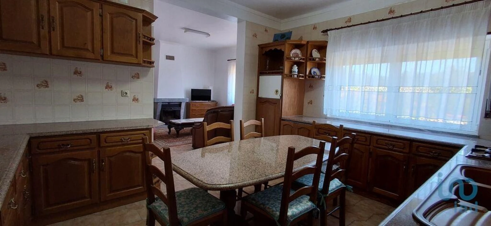 Moradia T4 para Venda em Orvalho Foto 9