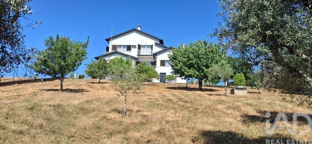 Moradia T4 para Venda em Orvalho Foto 25