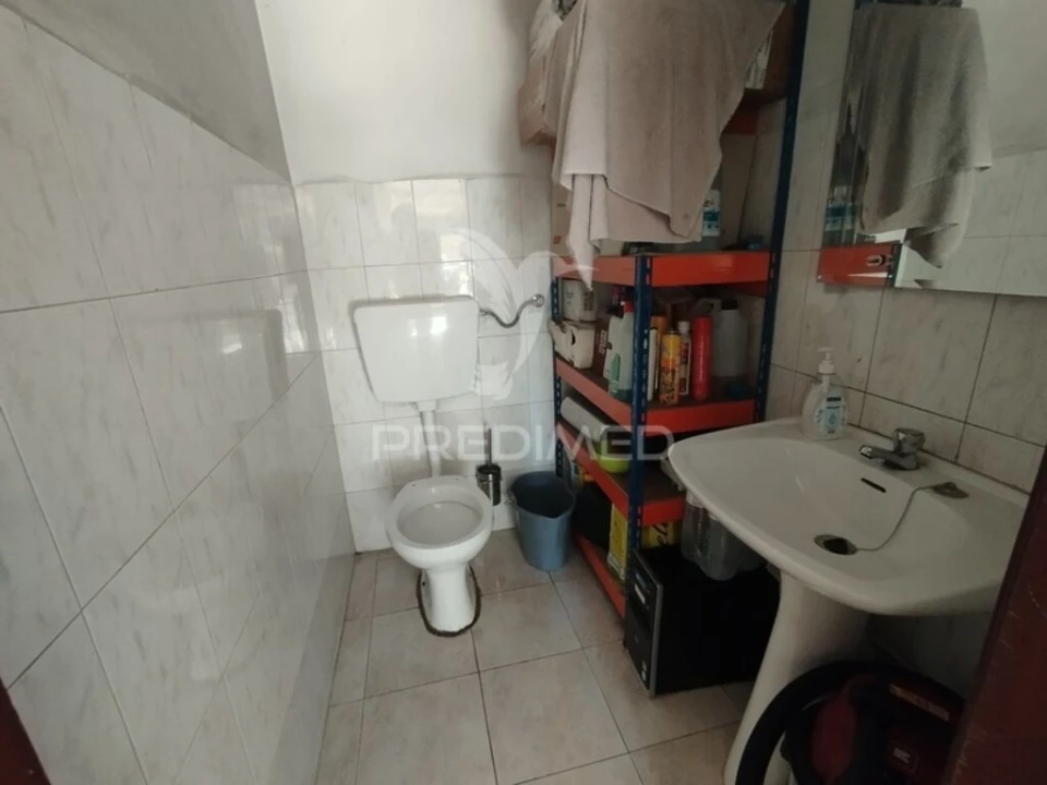 Garagem para Venda em Cacém e São Marcos Foto 4