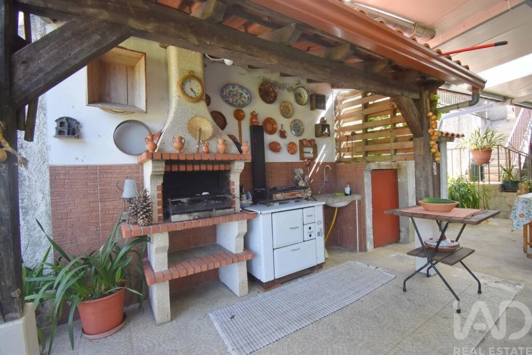 Moradia T4 para Venda em Vila Nova Foto 26