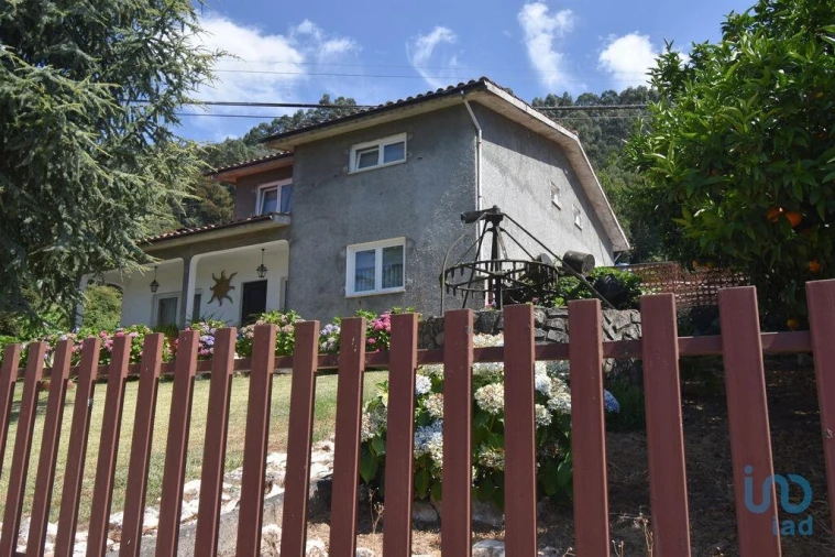 Moradia T4 para Venda em Vila Nova Foto 2