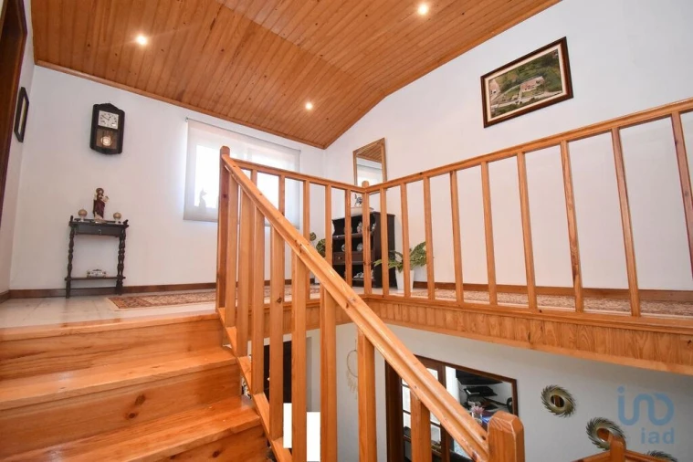 Moradia T4 para Venda em Vila Nova Foto 12