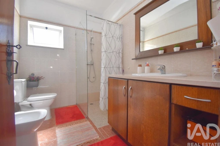 Moradia T4 para Venda em Vila Nova Foto 22