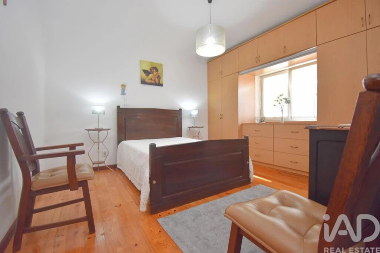 Moradia T4 para Venda em Vila Nova Foto 21