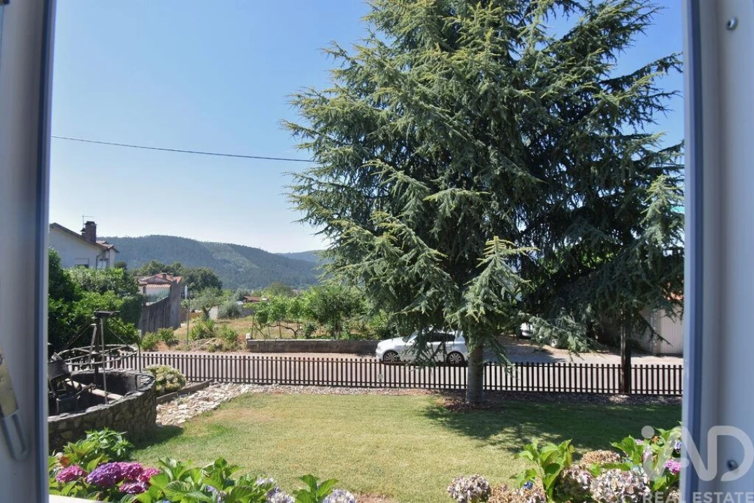 Moradia T4 para Venda em Vila Nova Foto 19